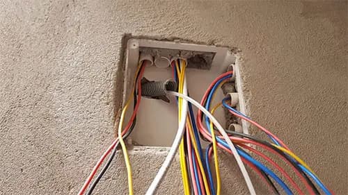 thi công điện âm tường